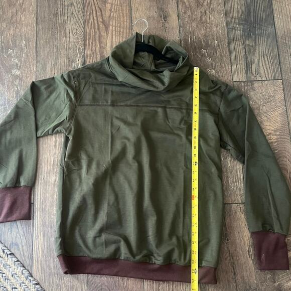 Green and Brown Cowl Neck Long Sleeve Shirt Sweatshirt Unbranded Women Size XL - Picture 2 of 6